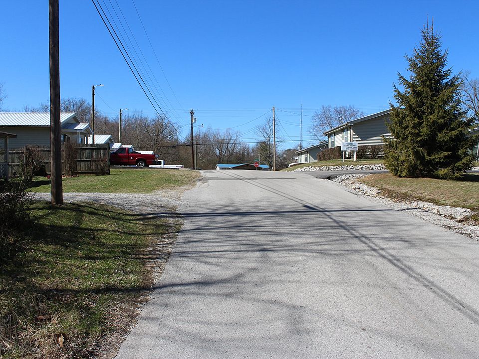 2nd image of Briar Ave W