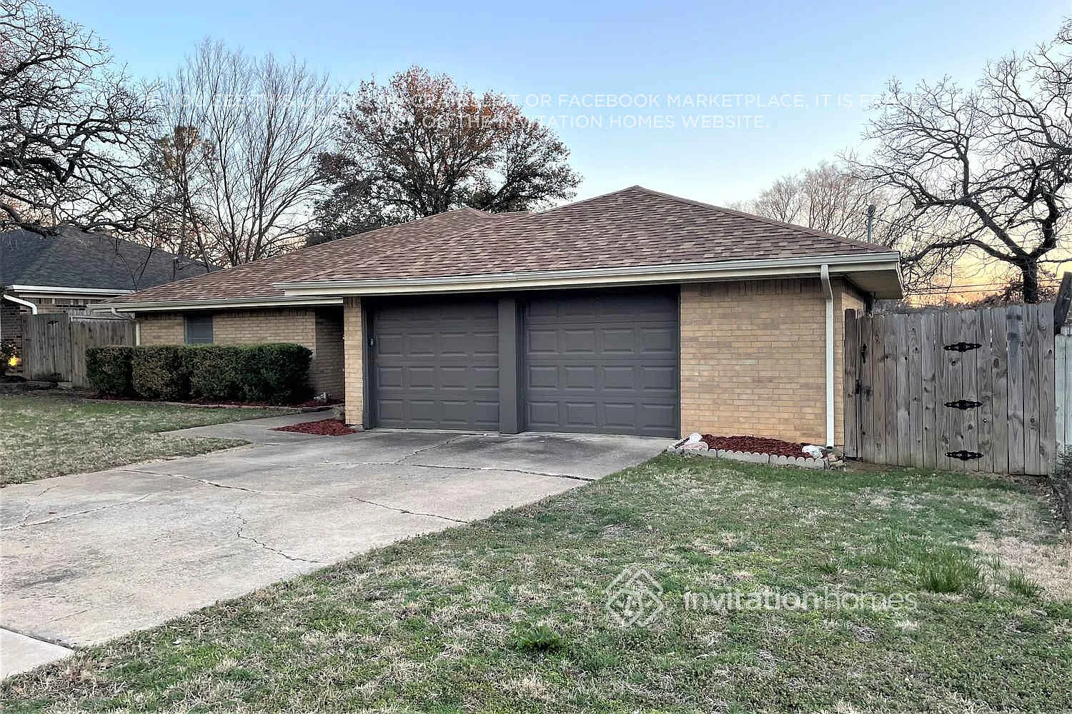 713 Ridgewood Cir Hurst, TX 76054 — Photo 2