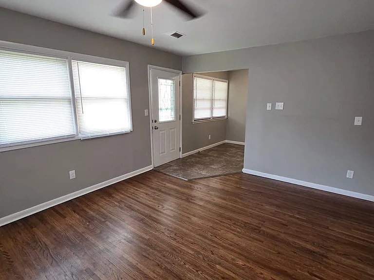 2416 W Rita St — Photo 7