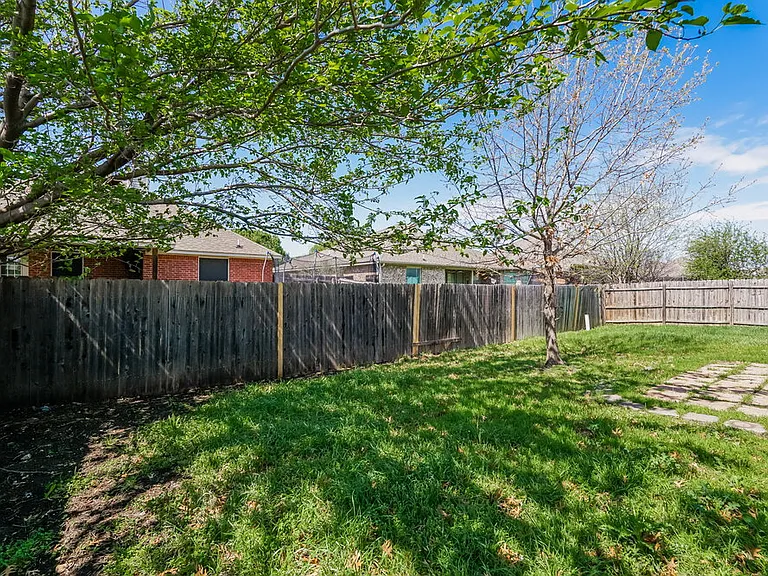 317 Taylor St — Photo 19