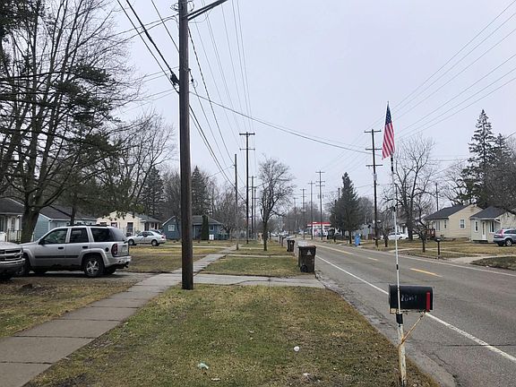 4th image of 2035 W Miller Rd