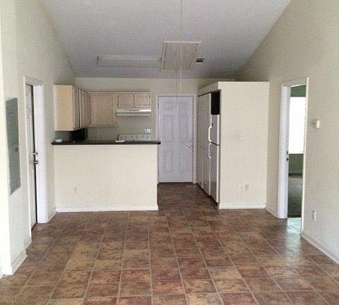 2nd image of 319 Palmer Ave E