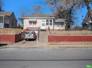 4120 Grand Ave, Omaha, NE 68111