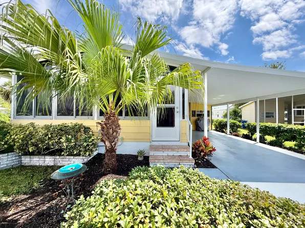 5691 Halifax Ln #515, Sarasota, FL 34233