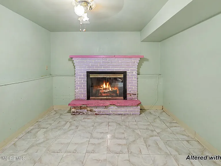88 Curtis Pl — Photo 8