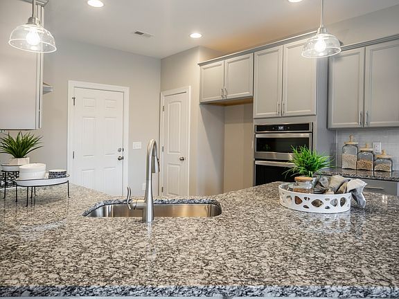 Images of the home are for illustrative purposes only and should never be relied upon