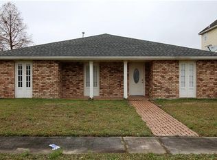 3412 Oak Dr, Violet, LA 70092
