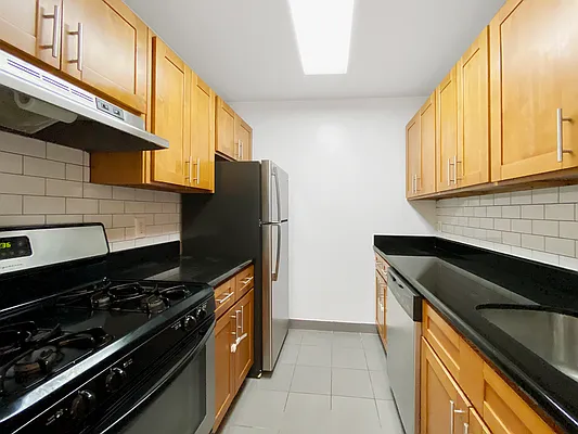 Rented by Keller Williams NYC | media 9