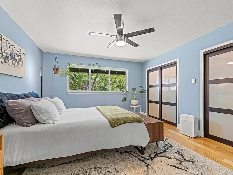 1510 Coronado Hills Dr — Photo 17