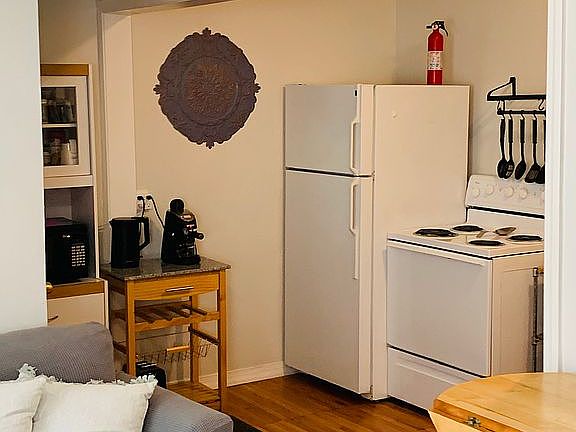 5th image of 1108 S Detroit Ave #2