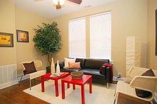 4th image of 1422 N Talman Ave APT 1R