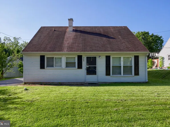 366 Cypress St, Middletown, PA 17057