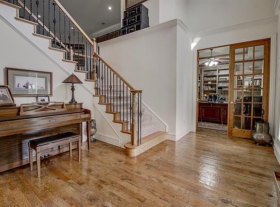 4th image of this home
