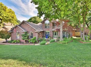 700 Heatherstone Rd, Edmond, OK 73034