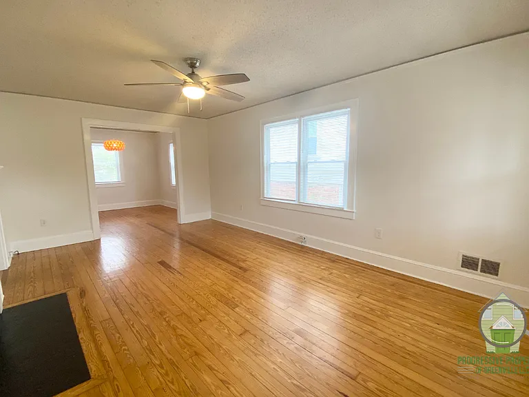 114 Keith Dr — Photo 3