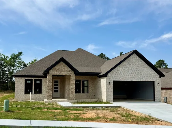 1305 Elk Horn Dr, Russellville, AR 72802