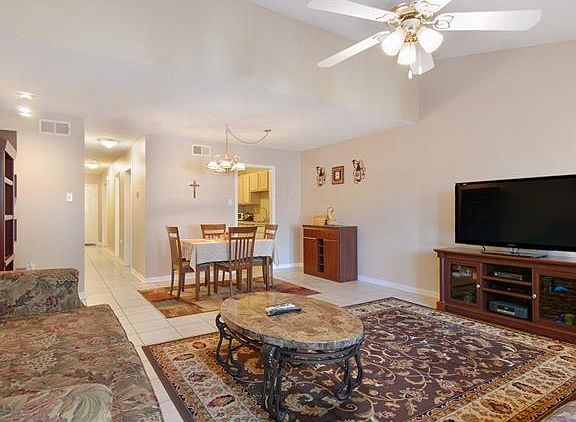 3rd image of 3256 Timberlane Way #104