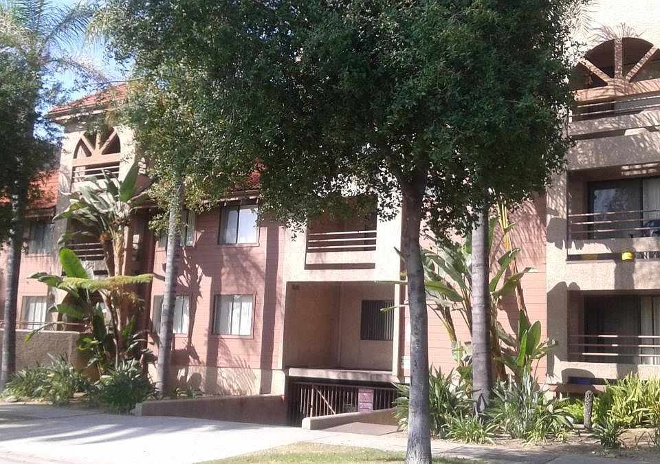 1st image of 1915 Vassar St APT 104