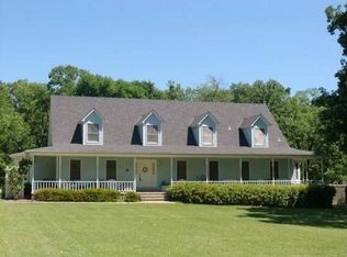 81 Plantation Acres Dr, Little Rock, AR 72210