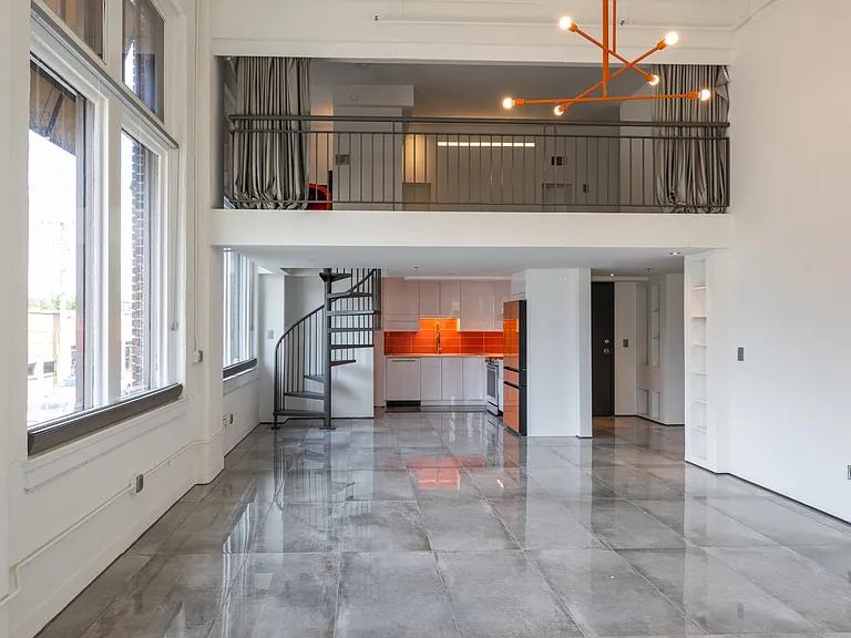523 Grand Blvd #1B — Photo 35