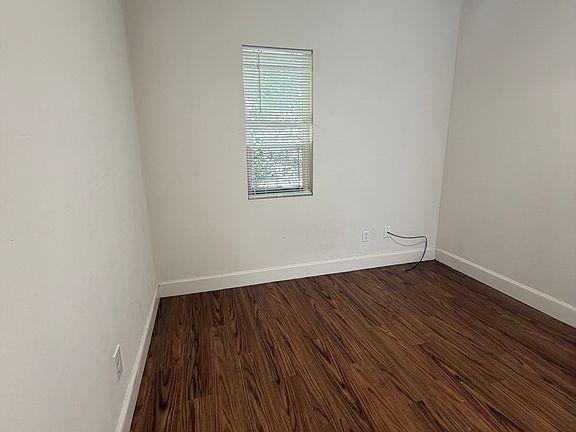 5th image of 1107 NW 6th St APT D