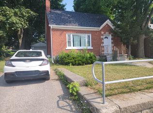 52 Columbia St W, Waterloo, ON N2L3K5