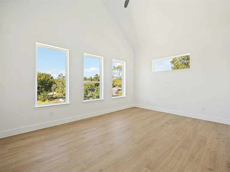 3022 Drew St — Photo 22
