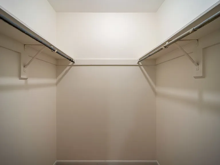 2455 Pyrenees Ct — Photo 16