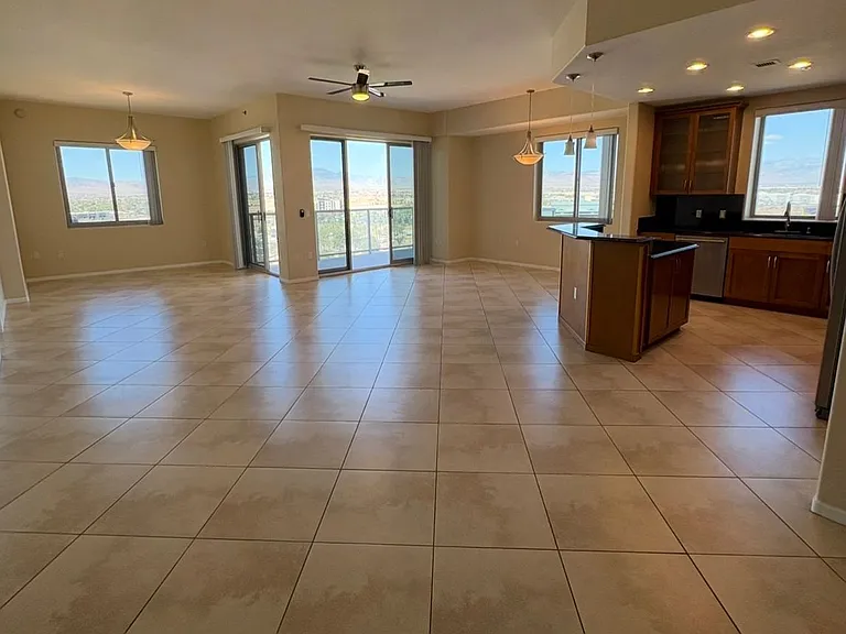 8255 Las Vegas Blvd S #1122 — Photo 2
