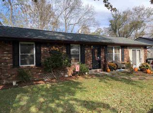 1531 Green Valley Dr, Ashland, KY 41102