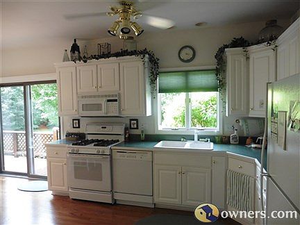 Eat In Kitchen