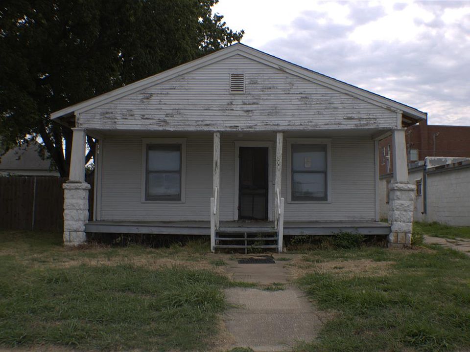 1st image of 315 N 1st St