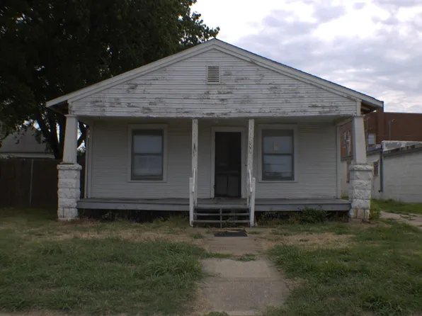 315 N 1st St, Ponca City, OK 74601