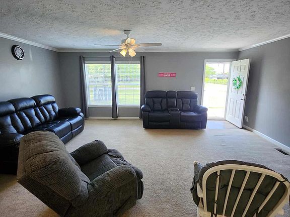 4th image of 115 Newbern Drive