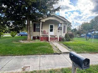 1225 W Lusher Ave, Elkhart, IN 46517