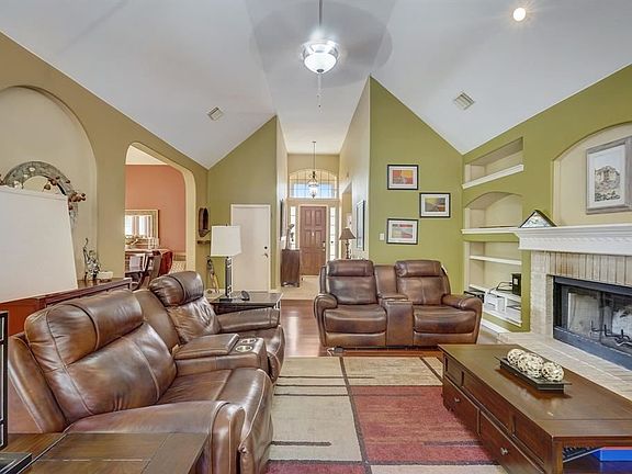 5th image of 26324 Stefnianne St