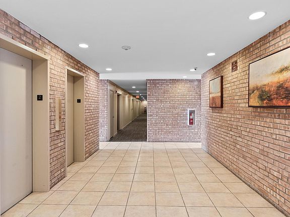 3rd image of 6020 Oakwood Dr APT 2M