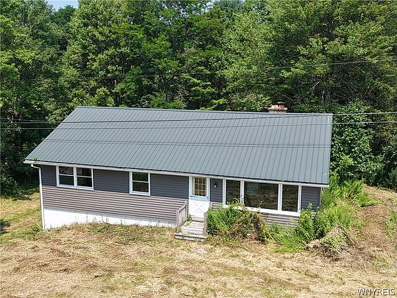 2nd image of 5096 Roszyk Hill Rd
