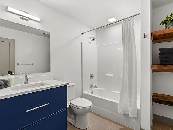 4th image of 700-702 N 2nd St #404