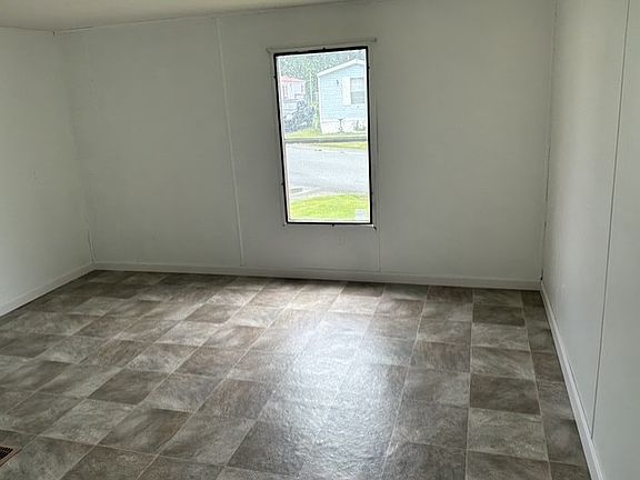 3rd image of 11 Black Bear Rd #11