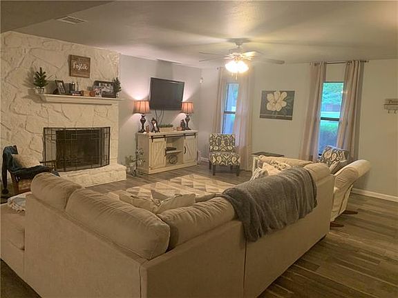 2nd image of 313 Canyon Wren Dr