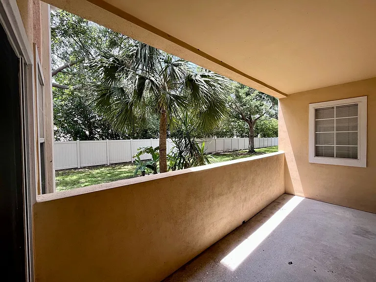 1155 Villagio Cir #105 — Photo 22