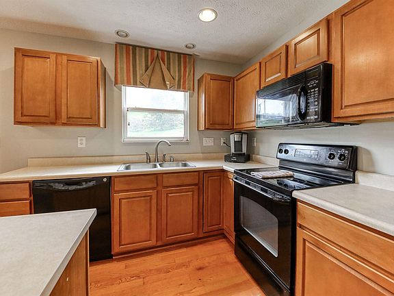 5th image of 7600 Falls Creek Way