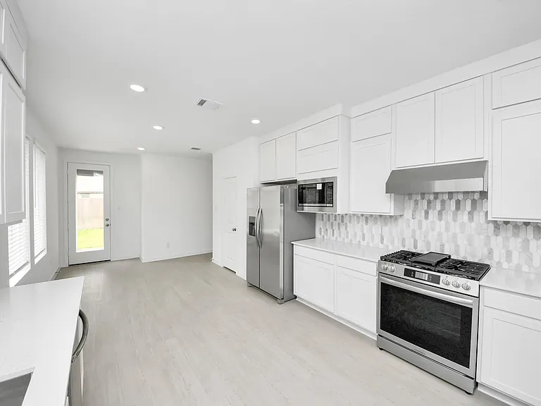 1062 Blue Stone Dr — Photo 28