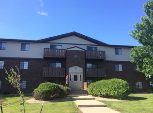 1616 Kenilworth Ct APT 3, Stoughton, WI 53589