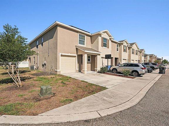 2nd image of 508 Glenn Cross Dr