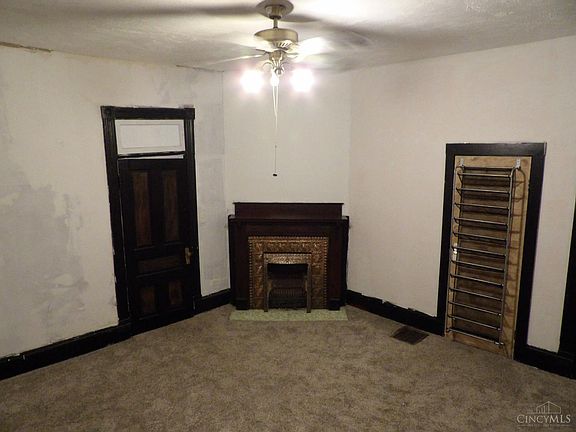 5th image of 104 Linton Ave