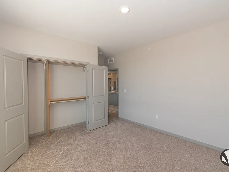Chateau at Yankee Hill Apartments — Photo 103