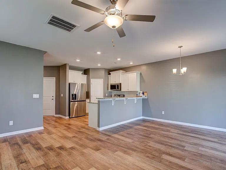 416 Sandfarm Trl — Photo 21