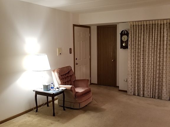 3rd image of 11111 Heritage Dr APT 2B